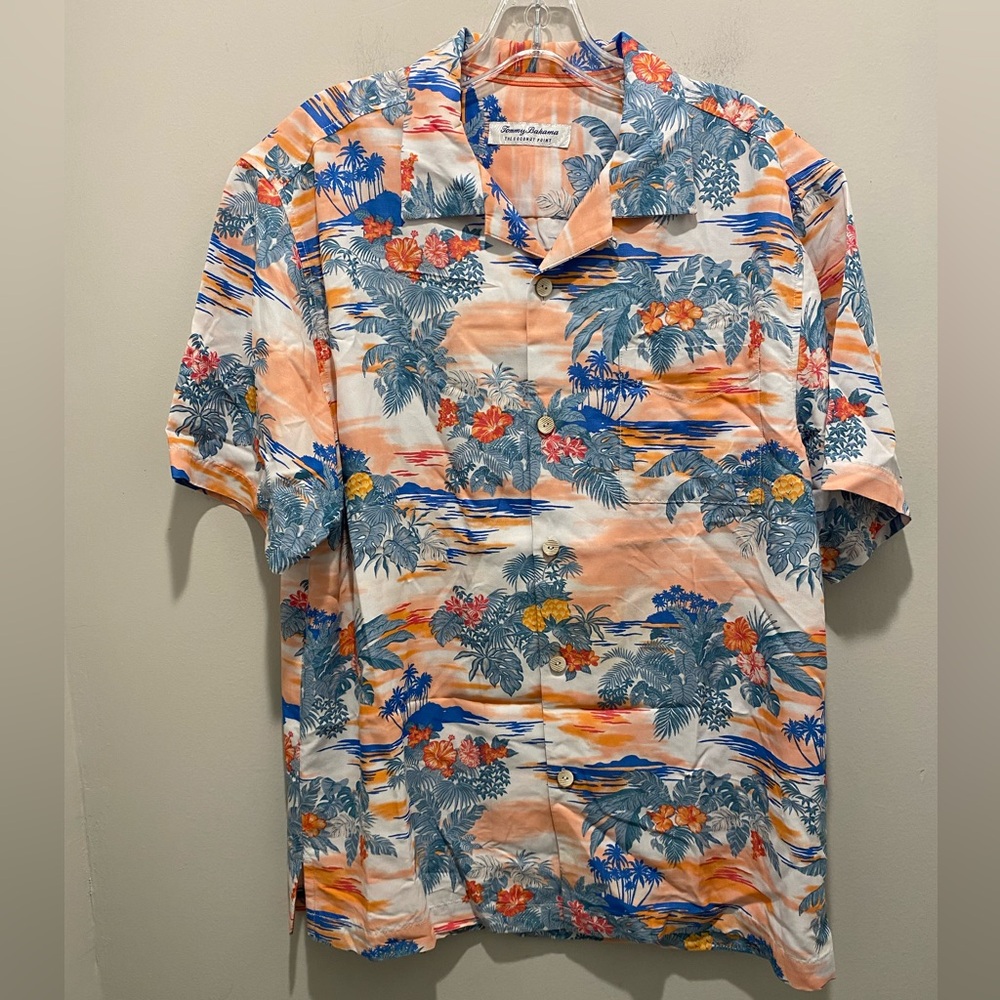 Tommy Bahama Coconut Point Sunset Sail Camp Shirt Island Zone Men Size M EUC